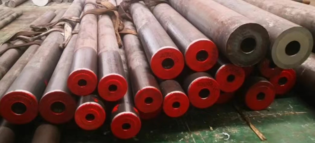 30crmnsi厚壁無(wú)縫管.jpg 30crmnsi厚壁無(wú)縫管.jpg